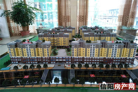 房东急售！学府园精装套三双卫带车库价格可议