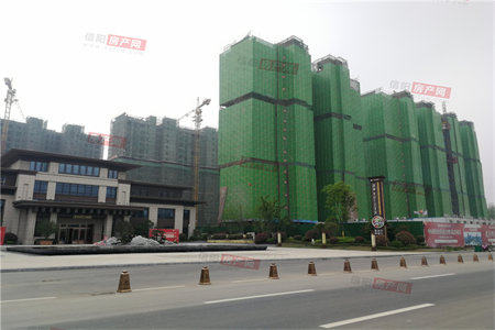 港基东原华府3室2厅2卫精装送家电储藏室车位